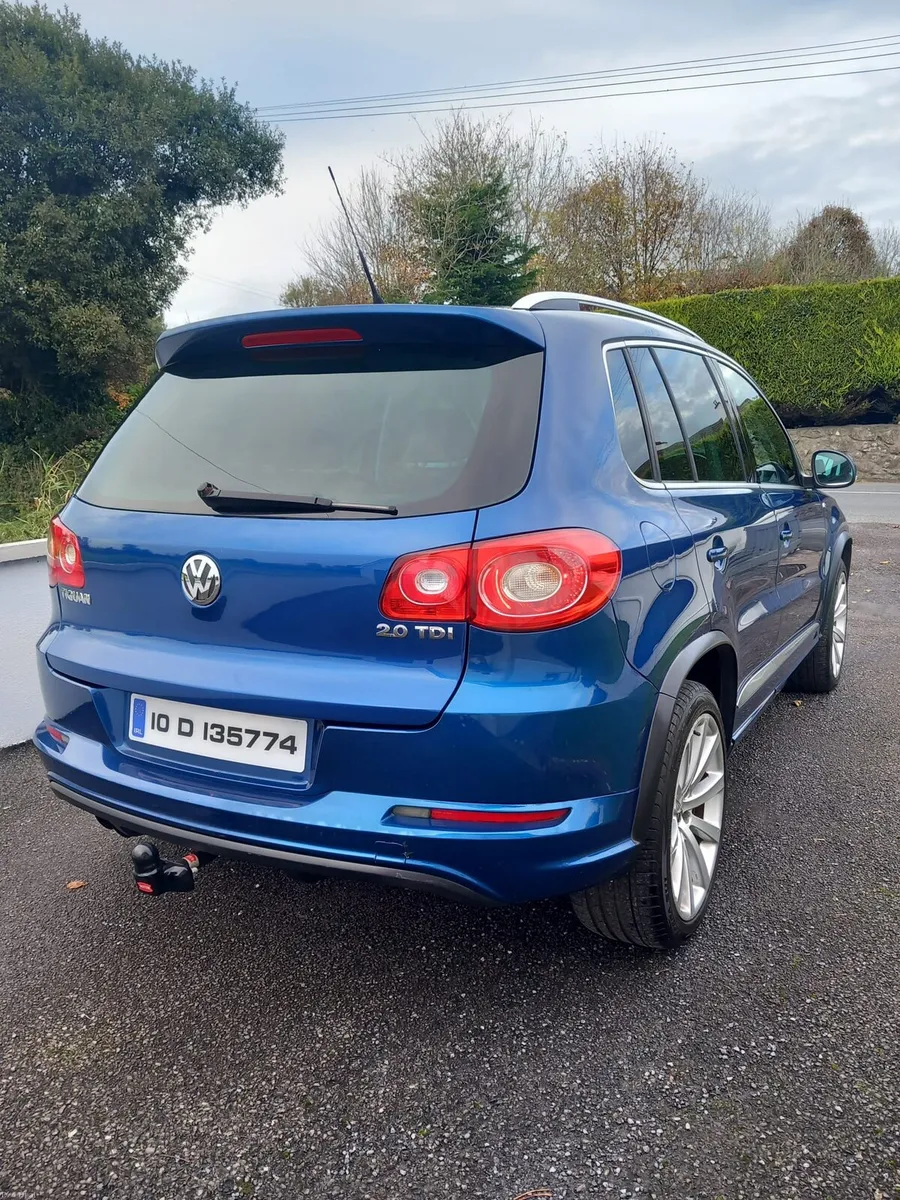 Volkswagen Tiguan R-line 4 motion auto (high spec) - Image 4