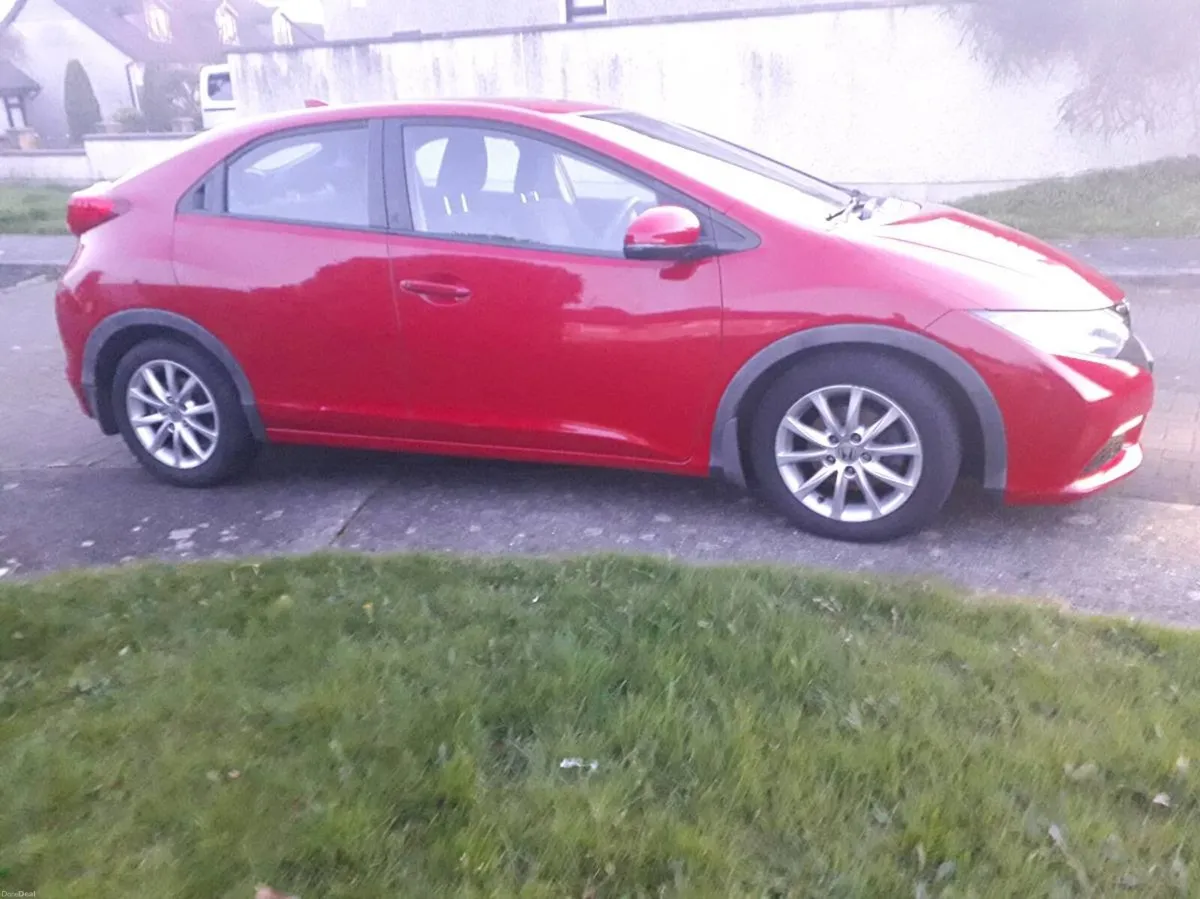 12 HONDA CIVIC 1.4i VTEC €5400 - Image 2