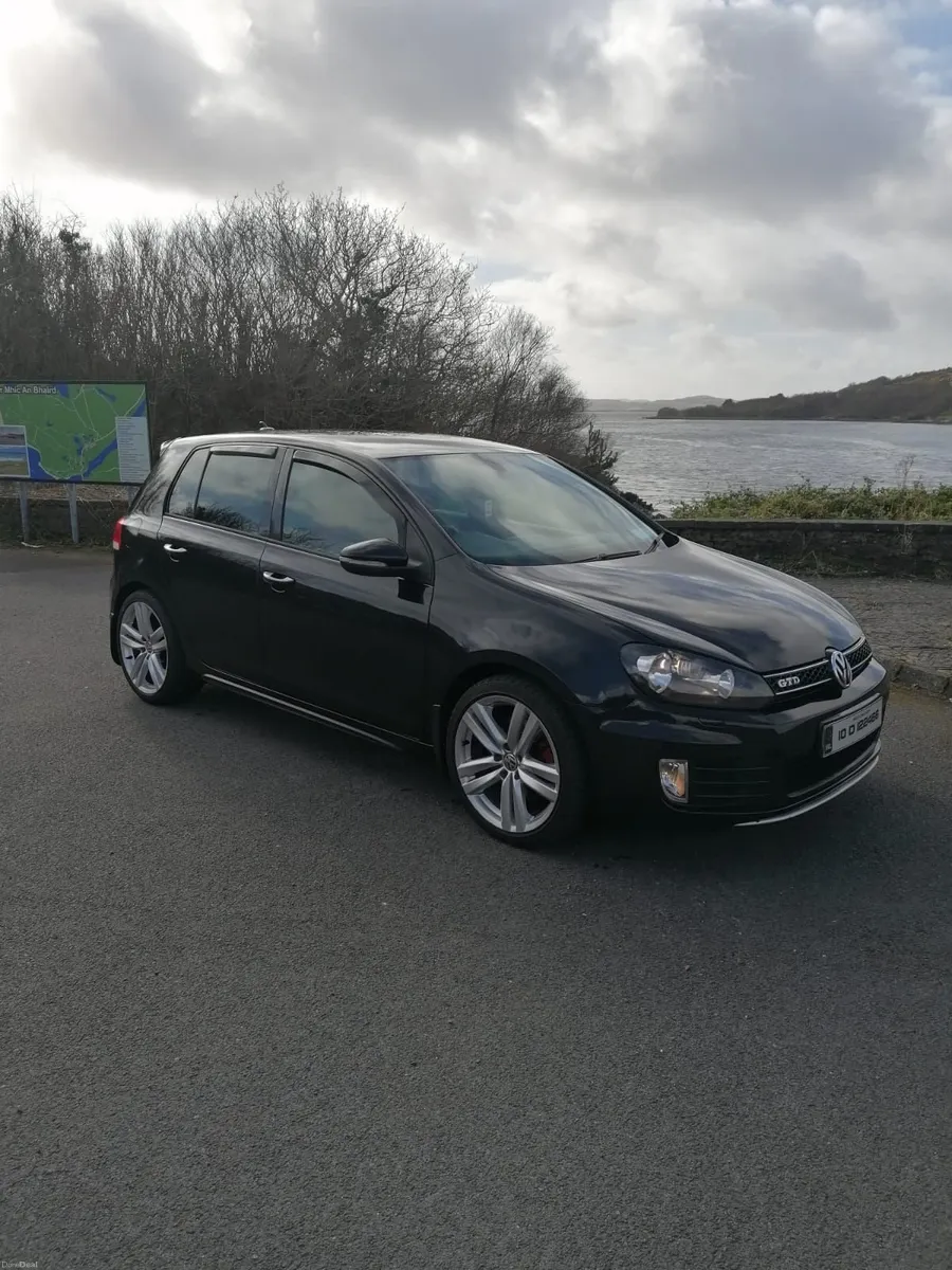 Volkswagen Golf 2010 - Image 3