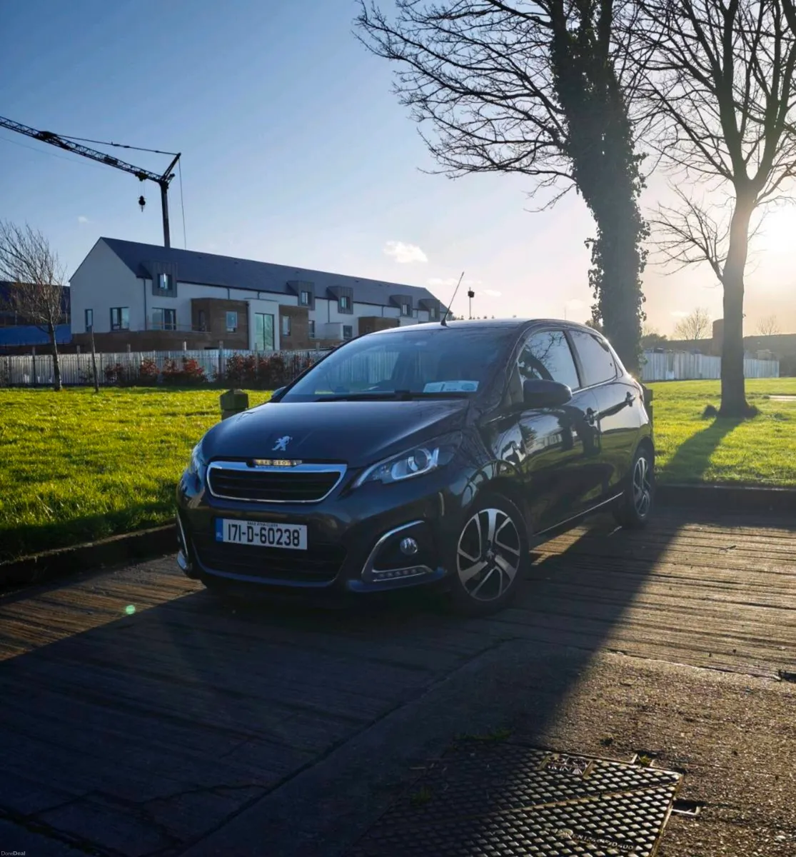 Peugeot 108 1.2 Allure 2017 - Image 1