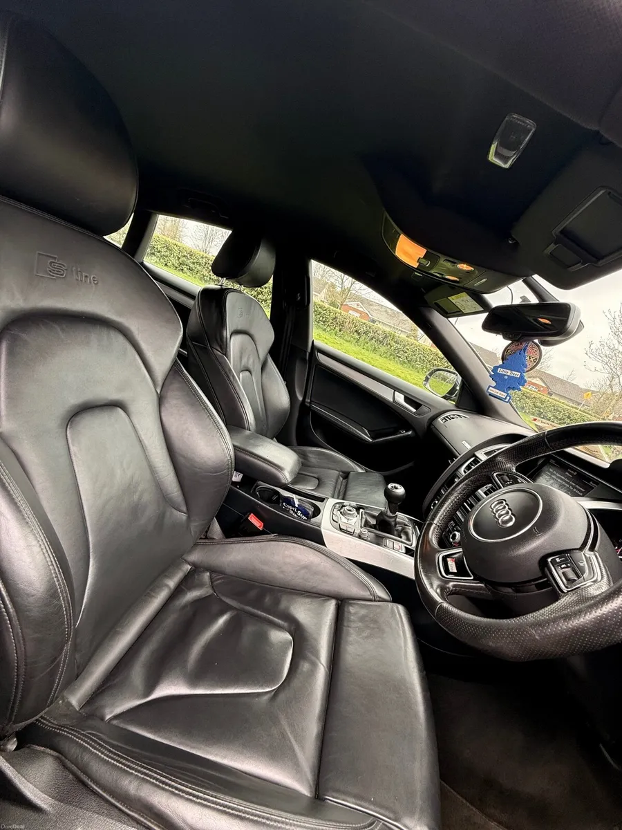 AUDI A5 S-LINE MMI HIGH SPEC - Image 4