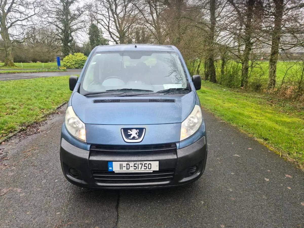 2011 Peugeot expert wheelchair accessible 1 owner - Image 3