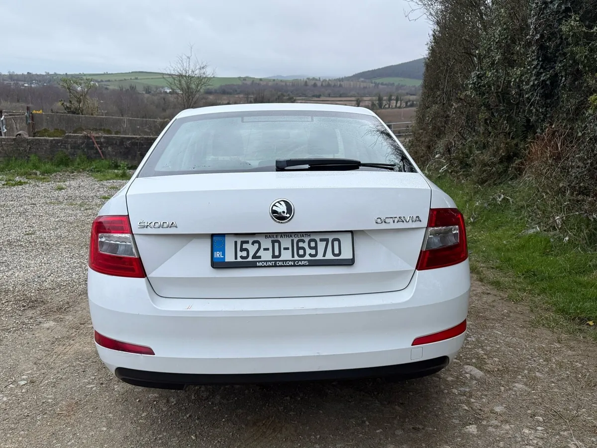 Škoda Octavia Amb DSG - Image 4