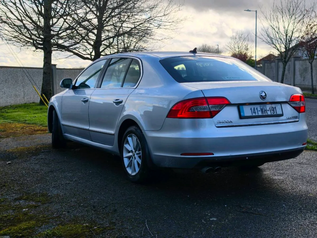 2014 Skoda superb 2.0Tdi Automatic New NCT €7600 - Image 4