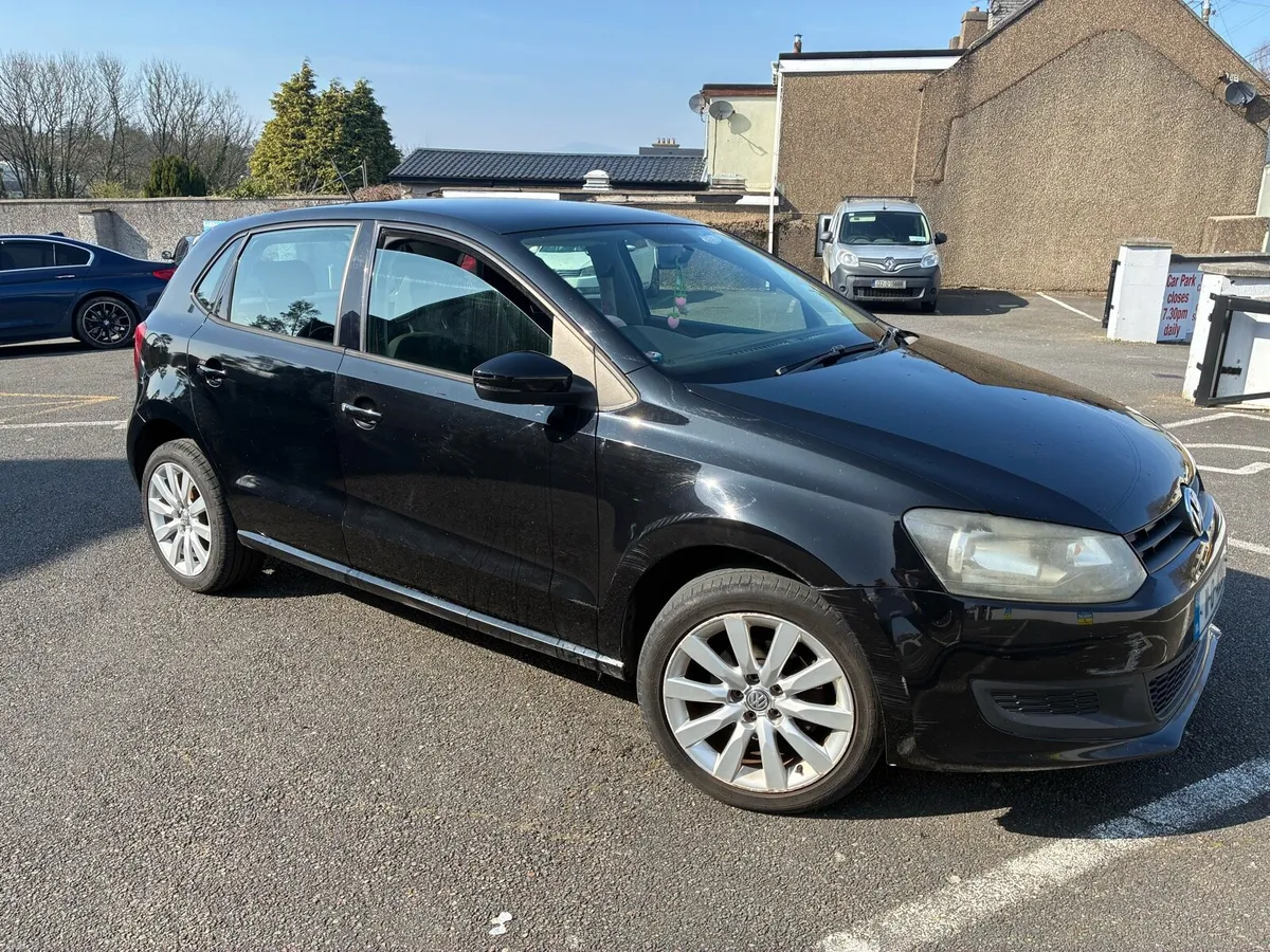 Volkswagen polo - Image 2