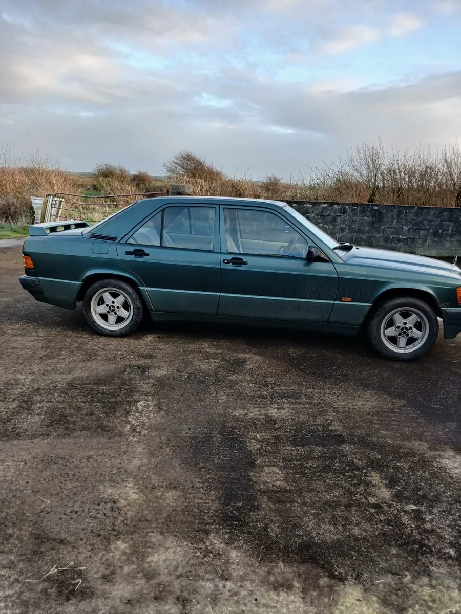 Mercedes 190e - Image 1