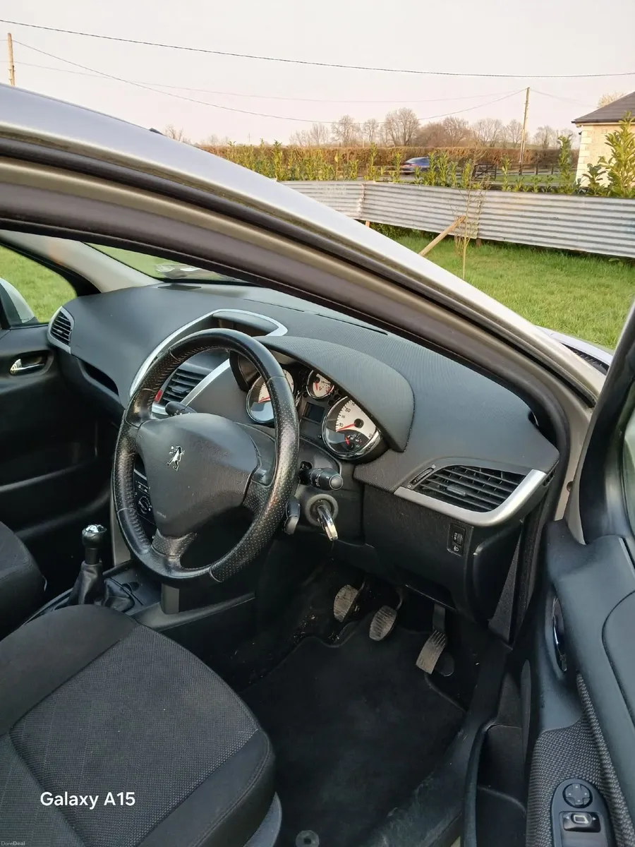 Peugeot 207 2008 - Image 3