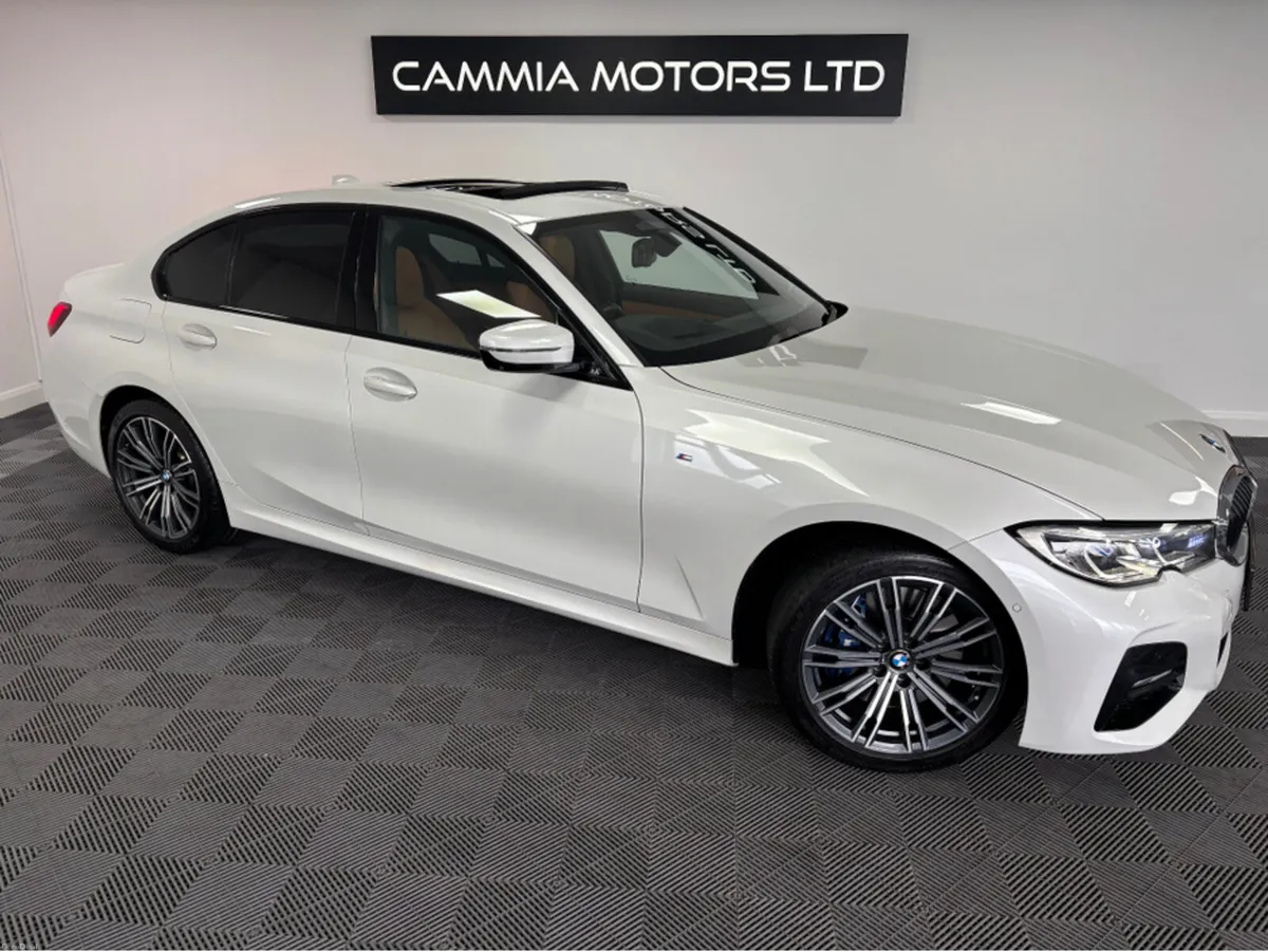 BMW 3-Series *BMW 330e* *SUNROOF* *HARMAN/KARDON* - Image 1