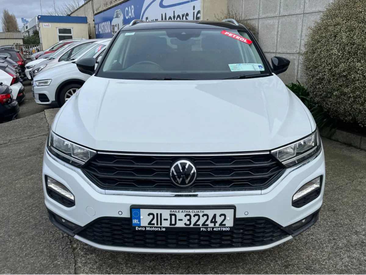 Volkswagen T-Roc DESIGN 1.0 PETROL MANUAL //REVERS - Image 2