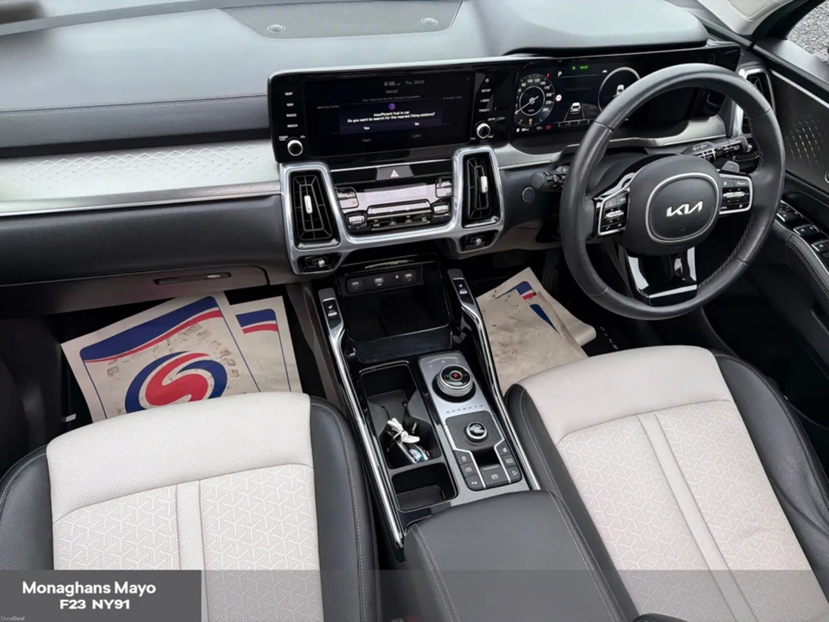 Kia Sorento 2.2 DIESEL AUTO 7 SEATS - Image 2