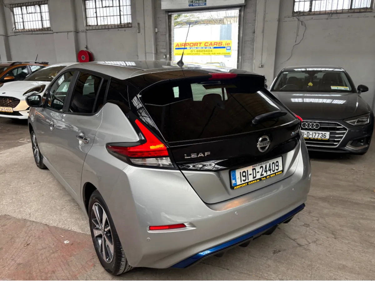 Nissan Leaf 40K EV SV 40KW '18 5DR AUTO 4DR - Image 4