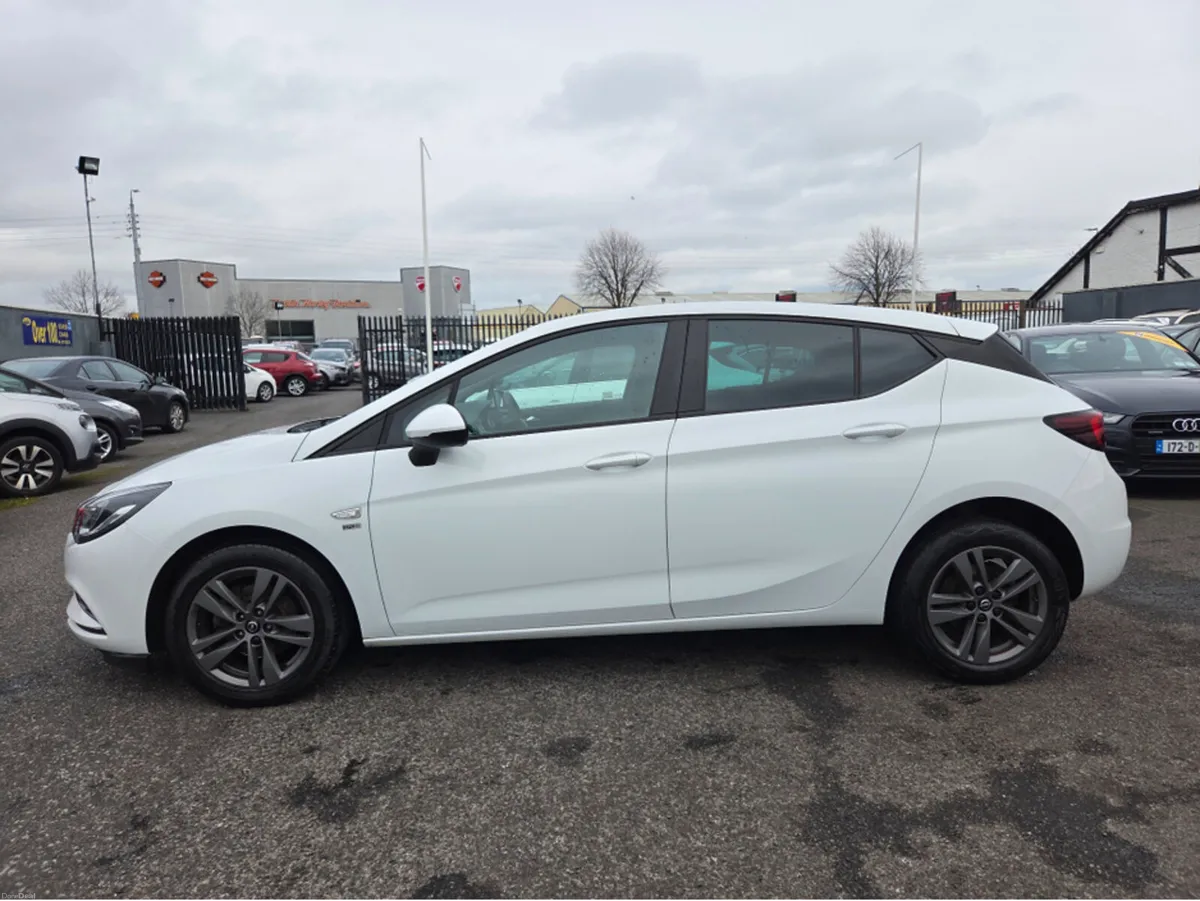 Opel Astra 1.6 CDTI 5DR SPECIAL EDITION ** IRISH C - Image 3