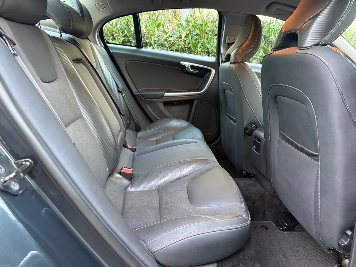 Volvo S60 2012, R line, full service history, new - Image 3