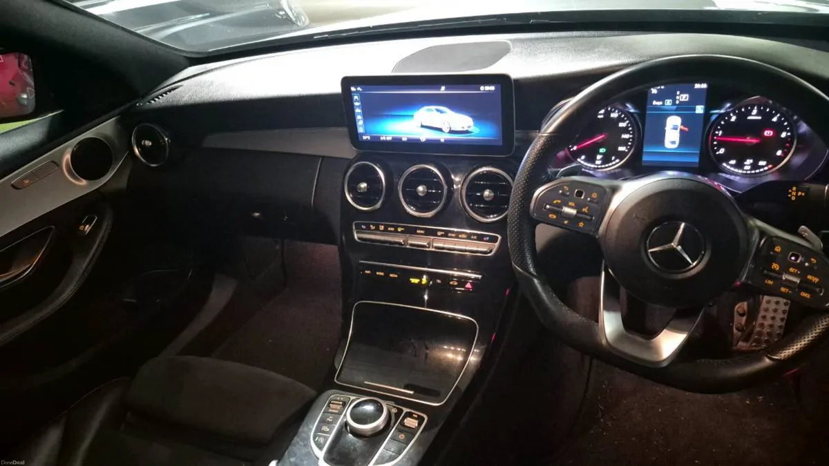 Mercedes-Benz C-Class 2019 - Image 3