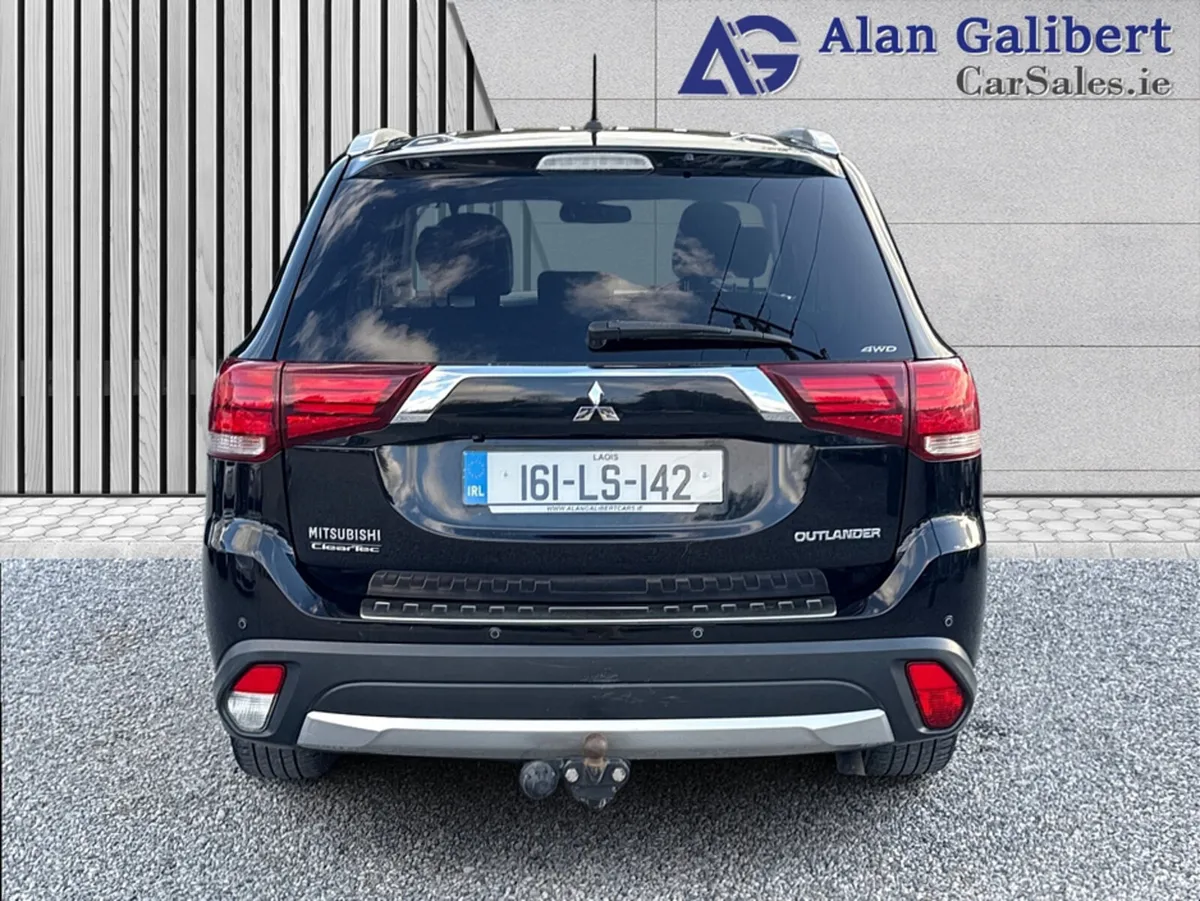 Mitsubishi Outlander 2.3 Diesel 4WD 7 Seater - Image 6