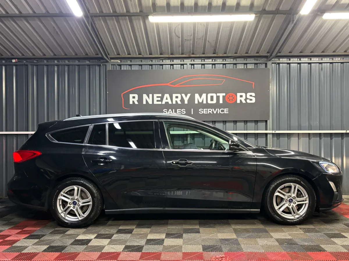 2019 192 Ford Focus 1.5 TDCi 120PS Zetec Estate - Image 4
