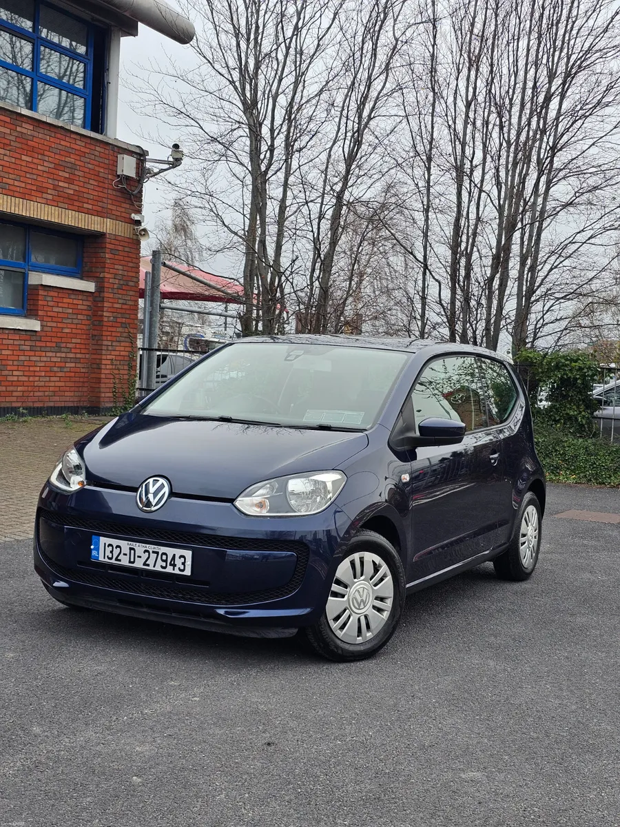 Volkwagen Up Automatic 2013 - Image 1