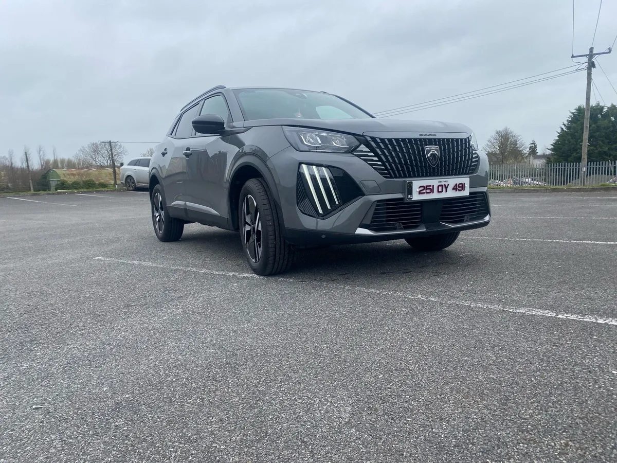 Peugeot 2008 - Image 1
