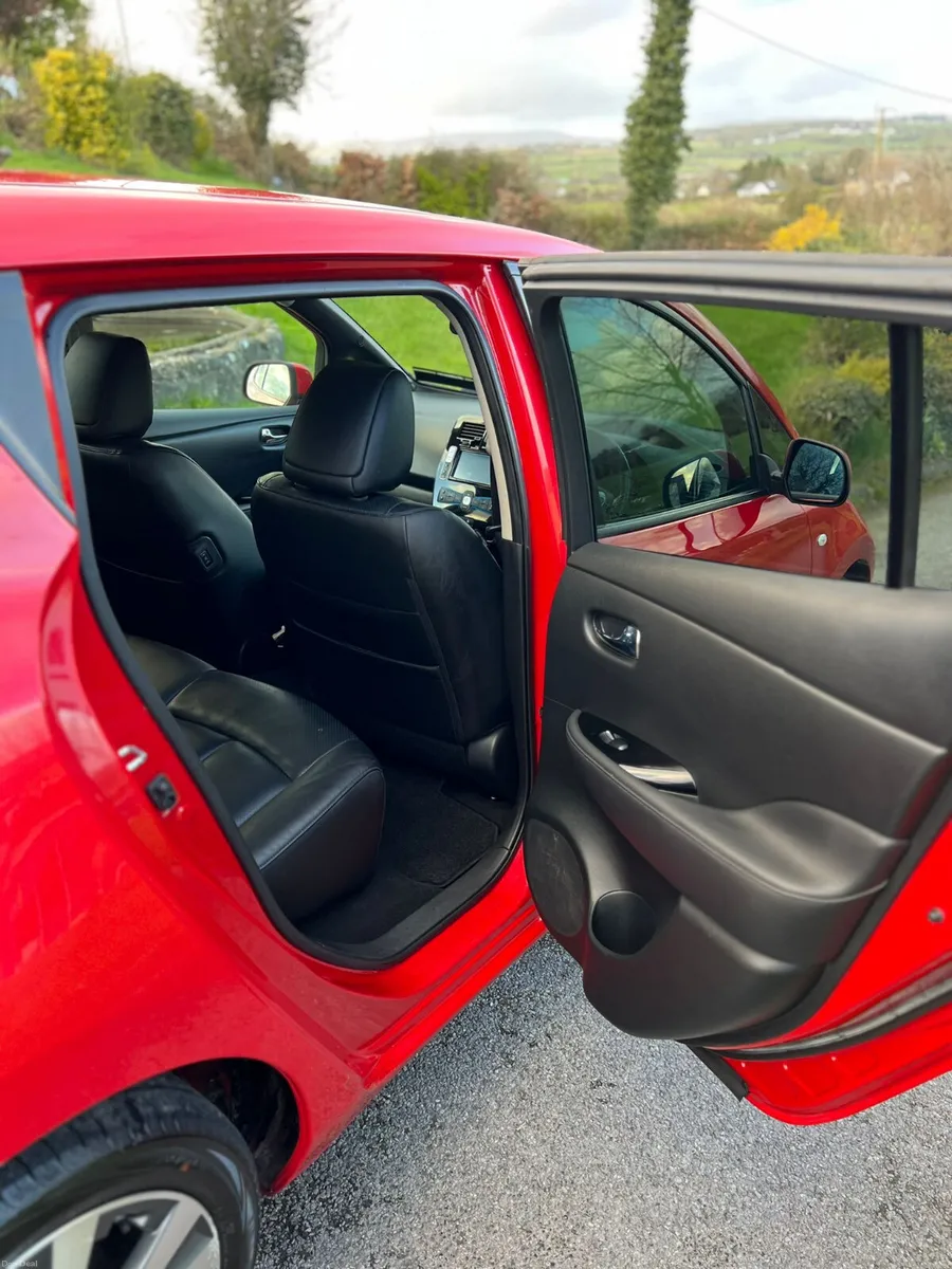 Nissan Leaf 2015 electric - Image 3