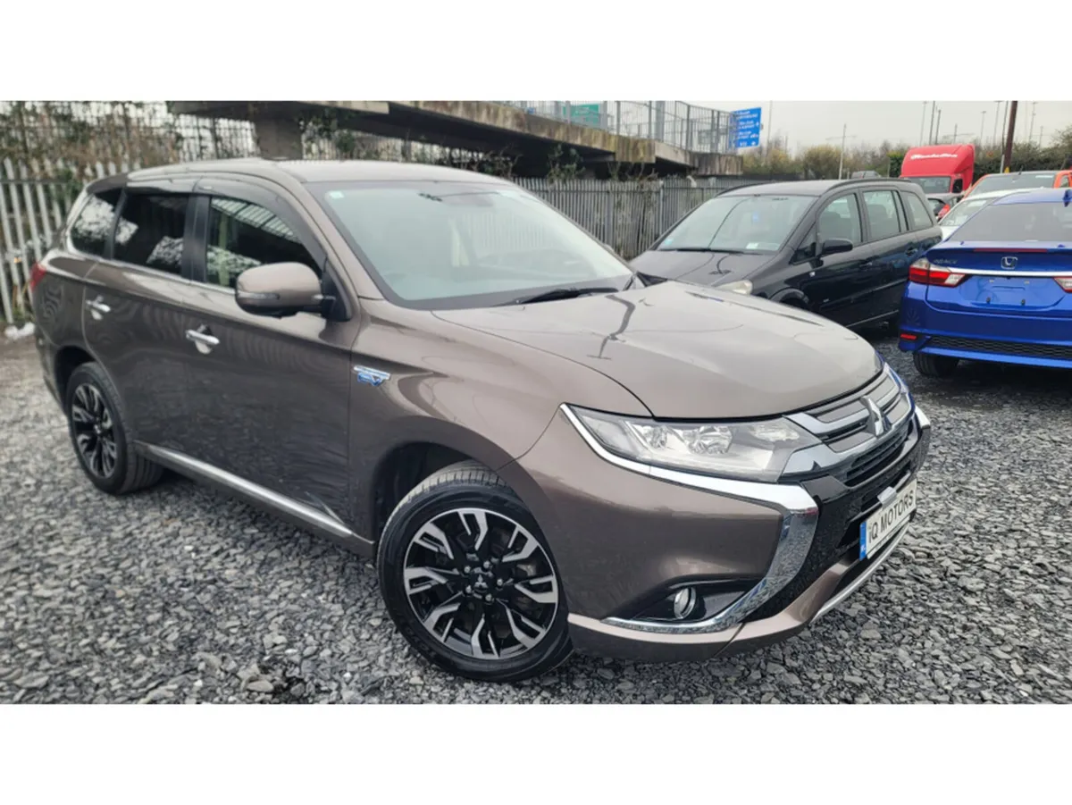 Mitsubishi Outlander 2.0L Automatic Petrol Plug-IN - Image 1
