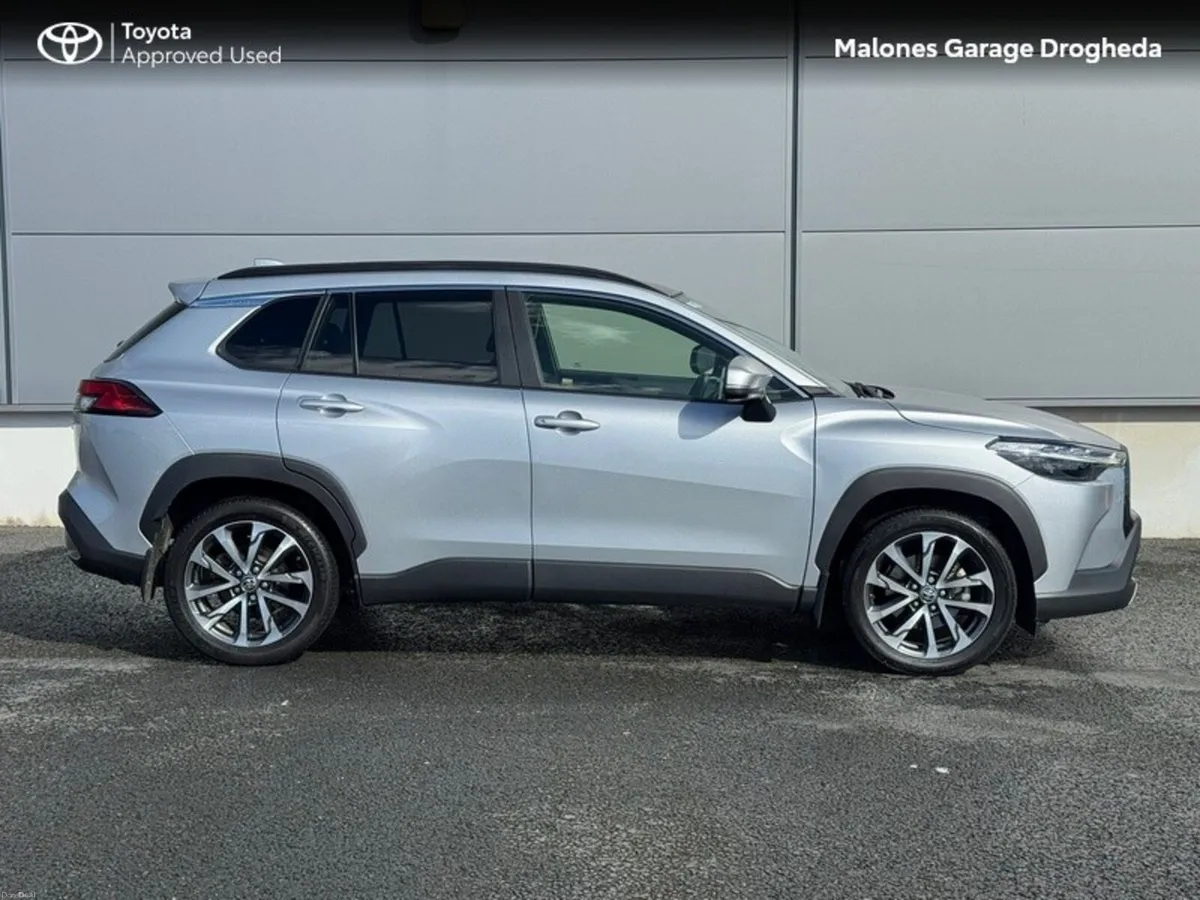Toyota Corolla Cross 1.8 Hybrid Sol Call Now 041 9 - Image 3