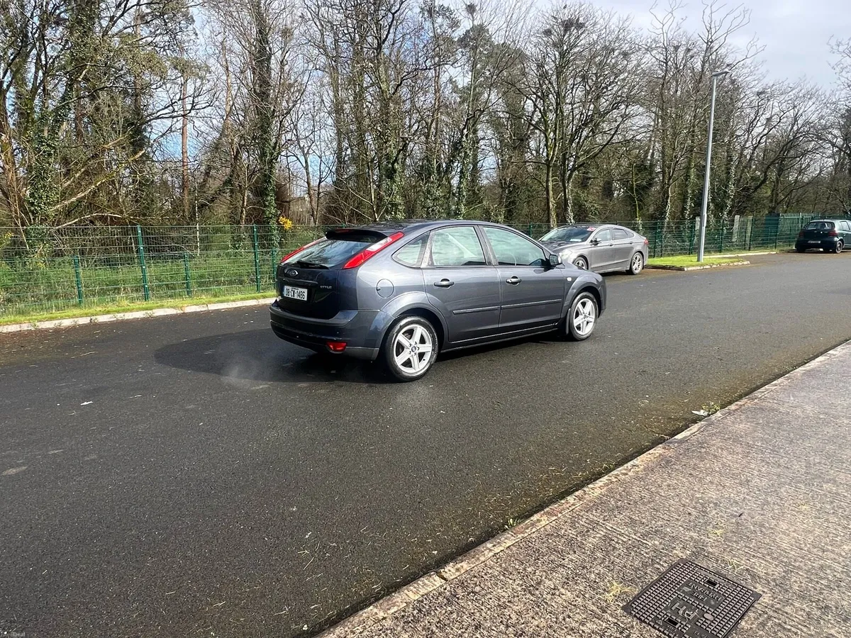 2008 ford focus (new nct+2months tax)low milage - Image 3