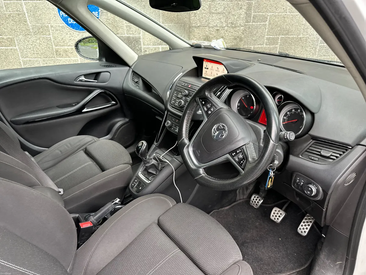 Vauxhall Zafira 2016 nct 08/26 tax1/27 - Image 4
