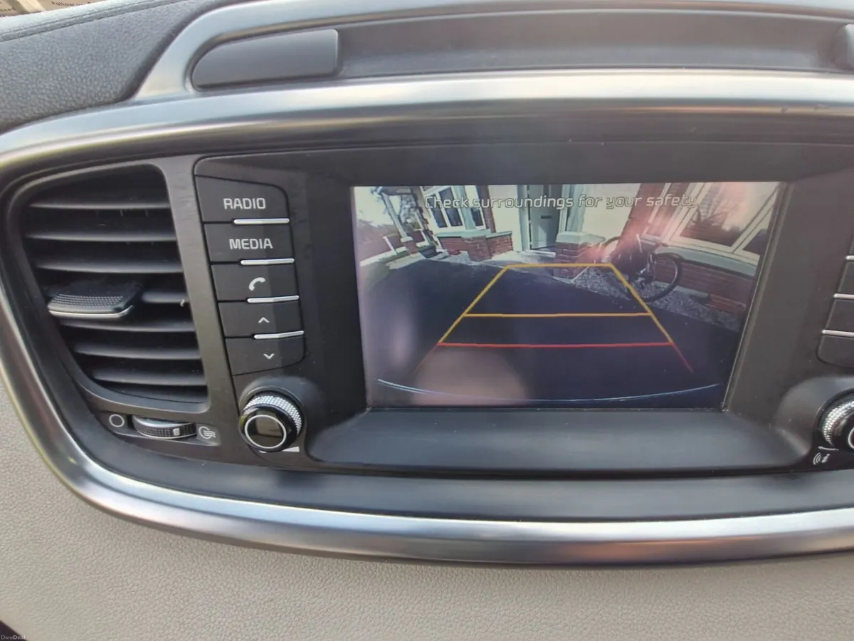 Kia Sorento 2017 - Image 4