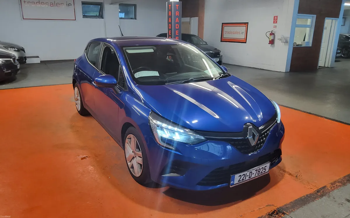 Renault Clio 2022 - Image 1