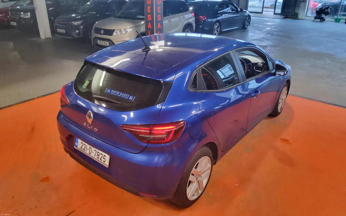Renault Clio 2022 - Image 3