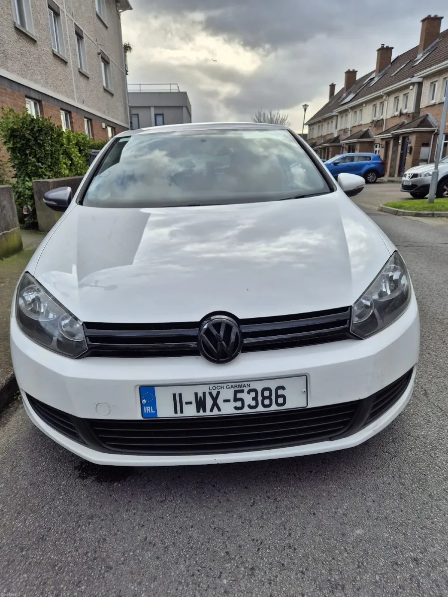 Volkswagen Golf 2011 - Image 1