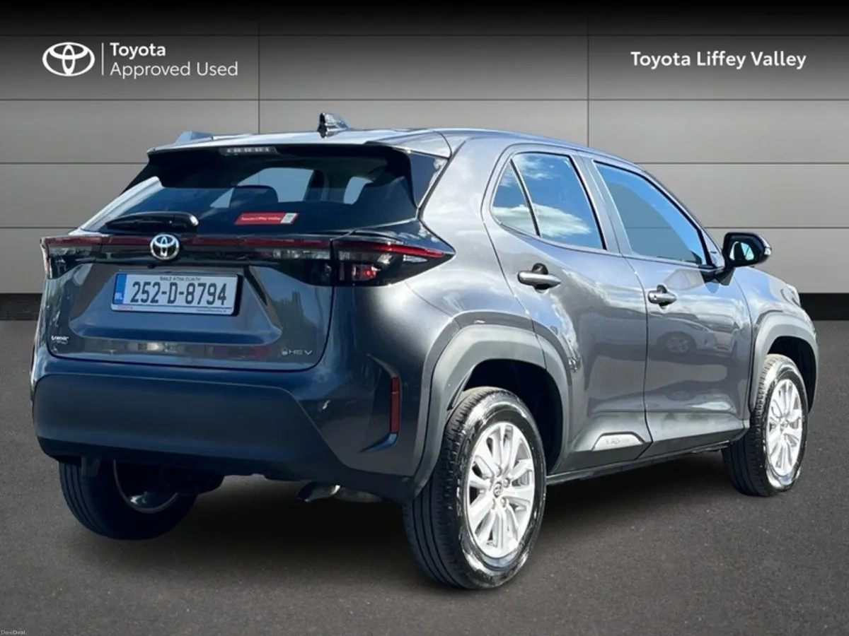 Toyota Yaris Cross YARIS CROSS LUNA - Image 2