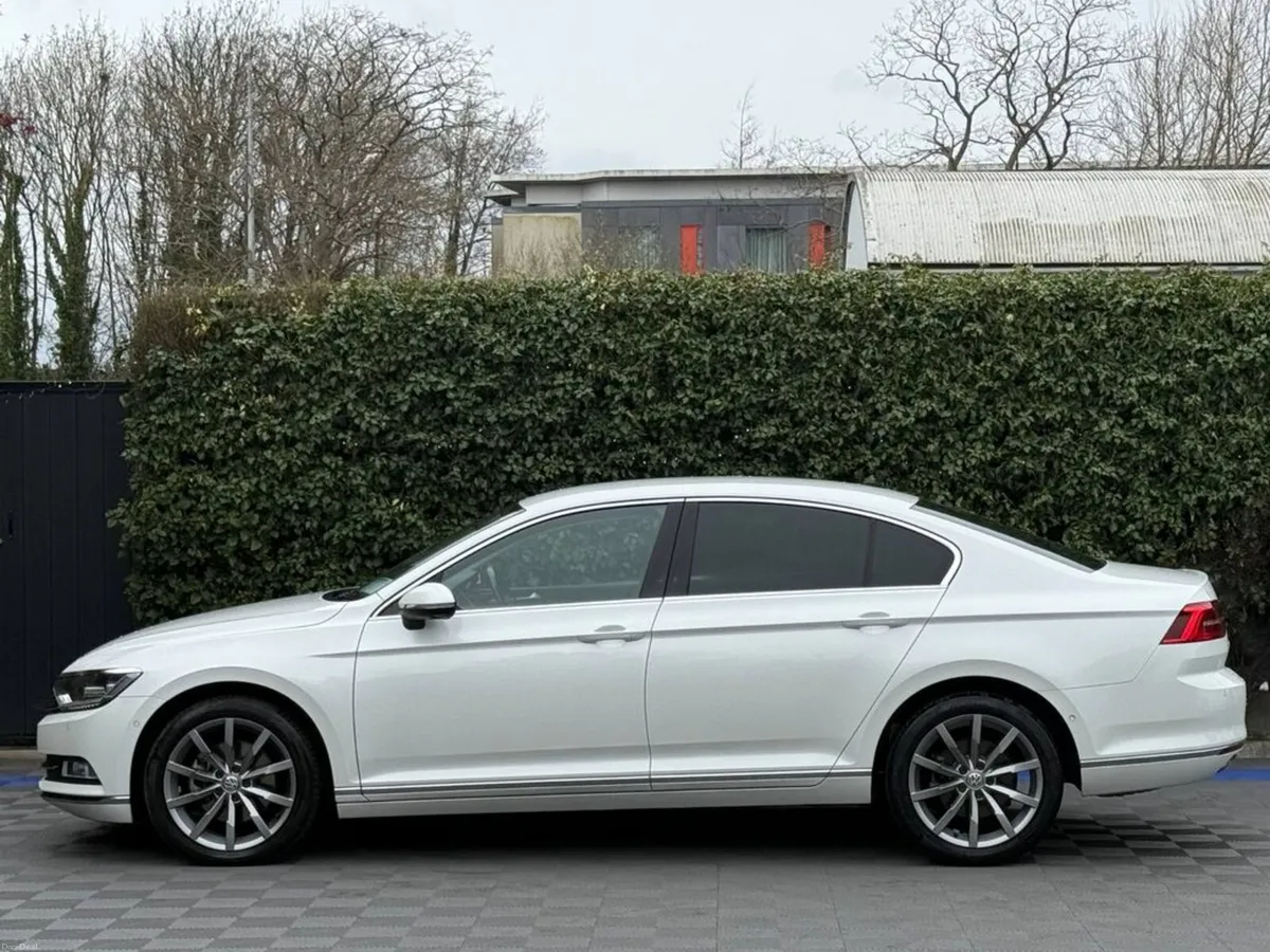 Volkswagen Passat HIGHLINE 2.0 TDI // SERVICE HIST - Image 3