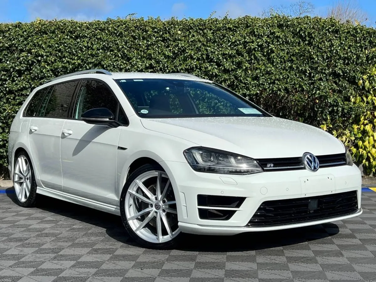 Volkswagen Golf R VARIANT 2.0 TSI AUTO // NEW 19" - Image 1
