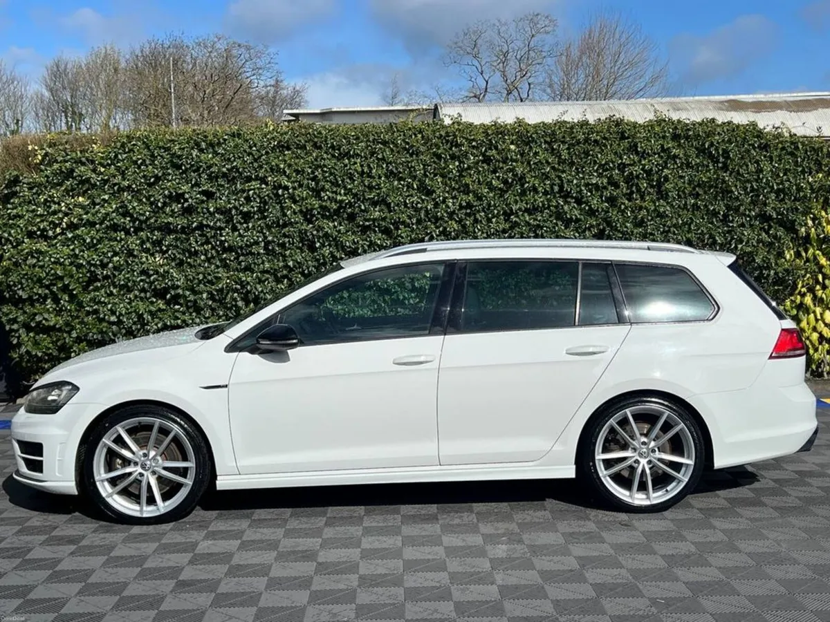 Volkswagen Golf R VARIANT 2.0 TSI AUTO // NEW 19" - Image 3