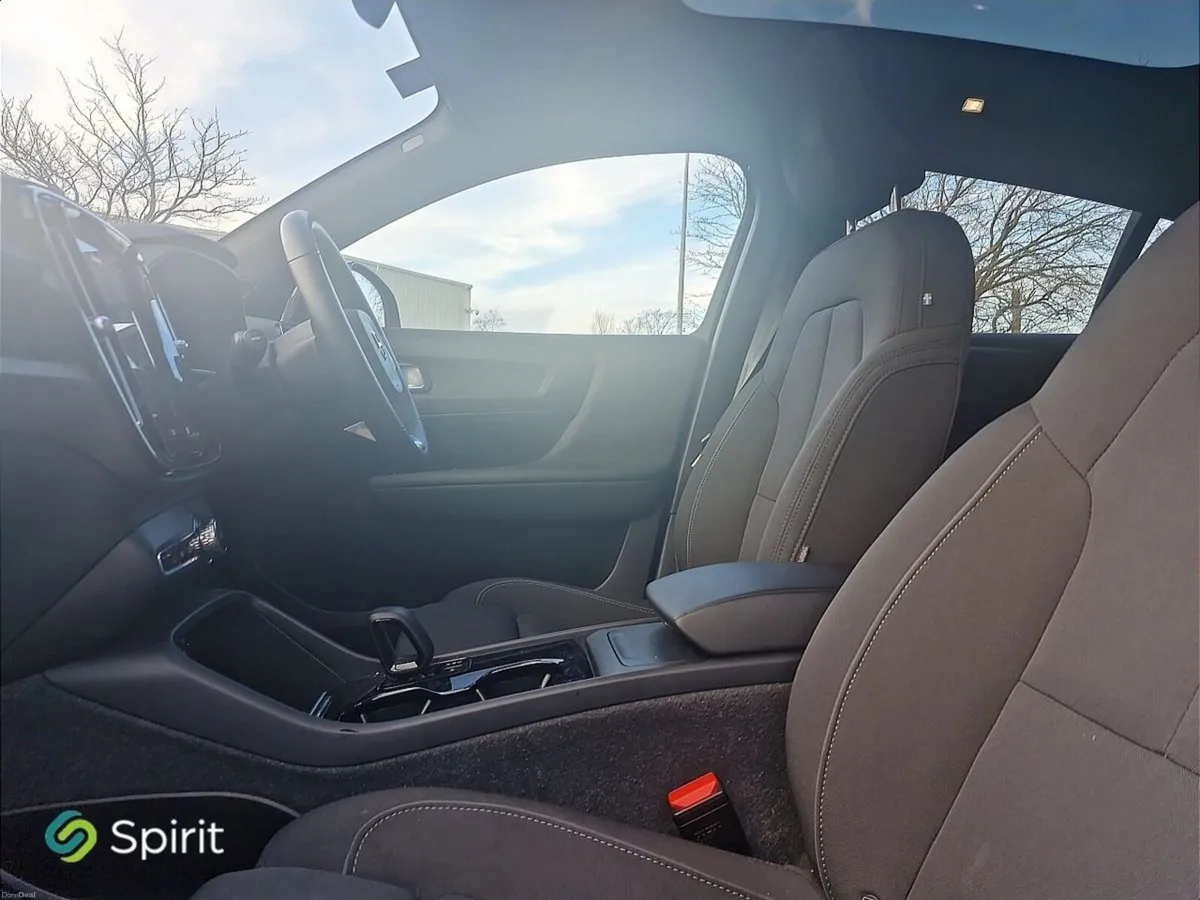 Volvo C40 Fully Electric, Single Motor, 231HP, Ult - Image 3