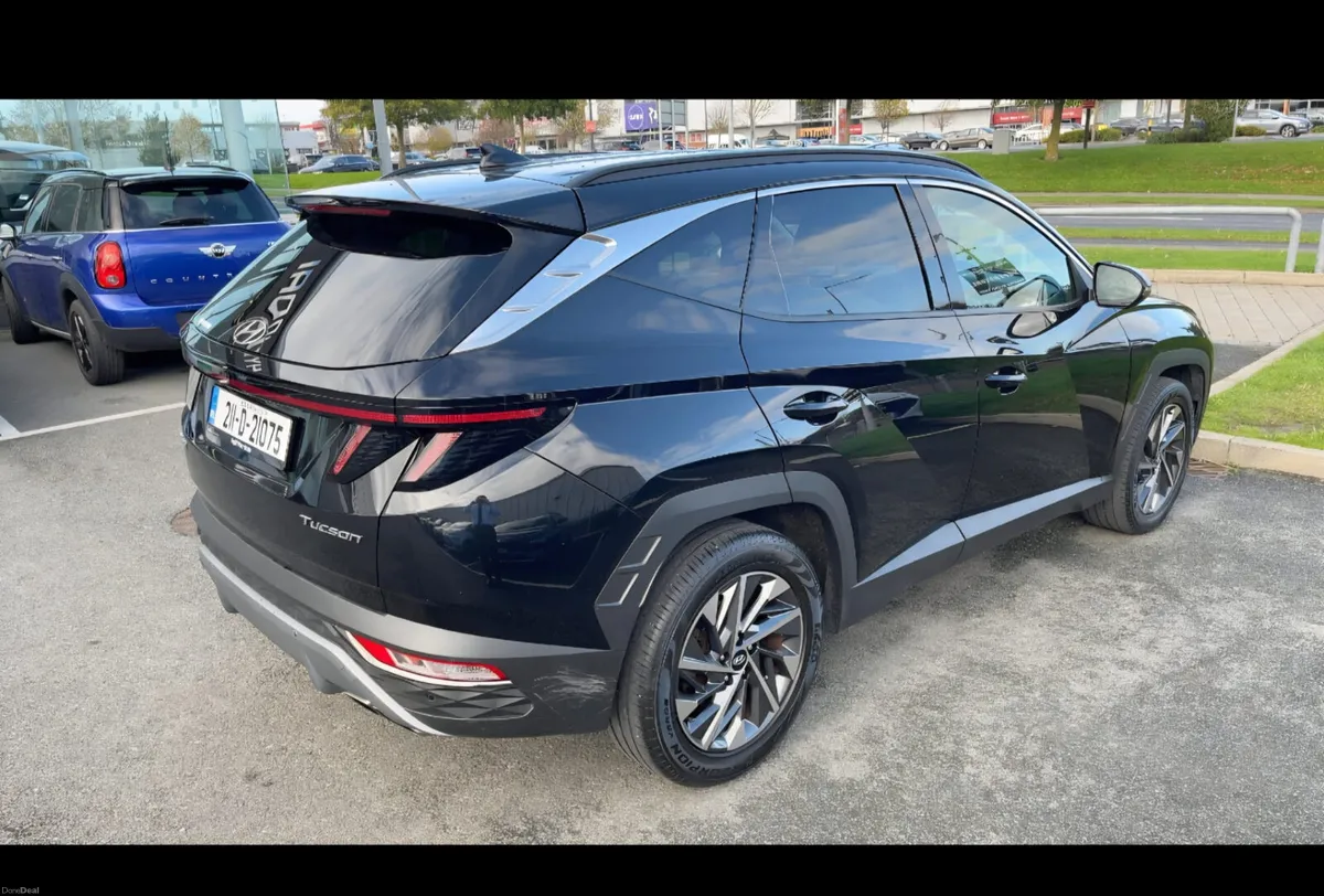 211 Hyundai Tucson 1.6D EXECUTIVE PLUS - Image 2