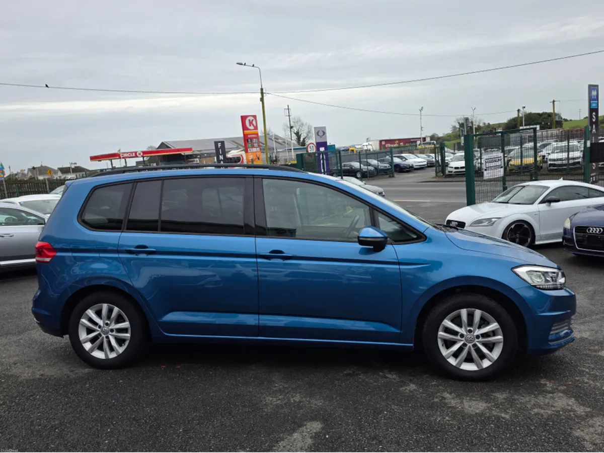 Volkswagen Touran 1.4 TSI AUTOMATIC 7 SEATER - FAC - Image 3