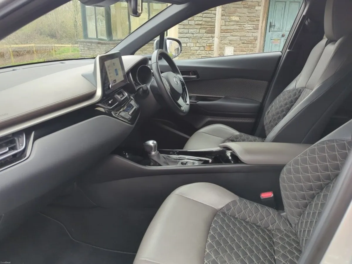 Toyota C-HR USED CAR SALE!! - Image 6