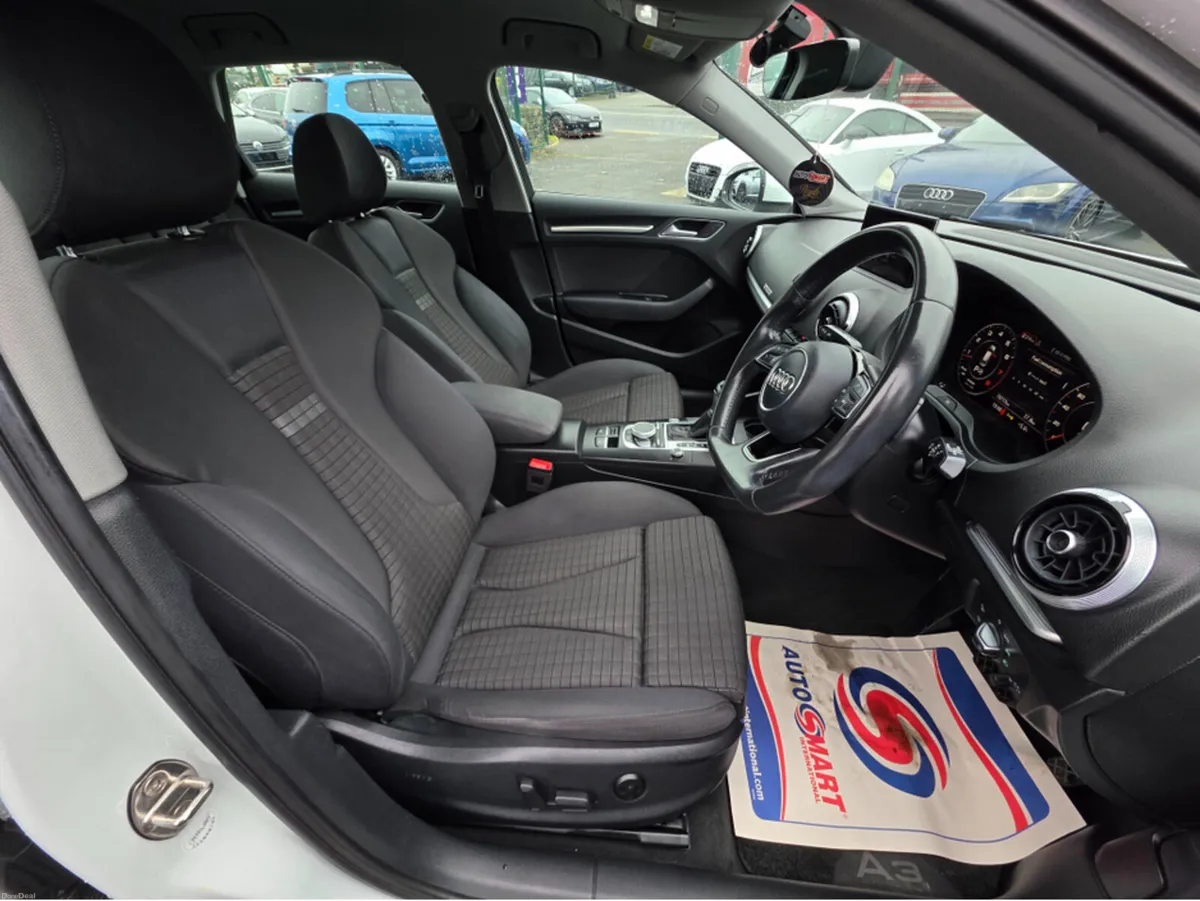 Audi A3 1.4 TFSI SPORTS EDITION  FACELIFT MODEL - - Image 3