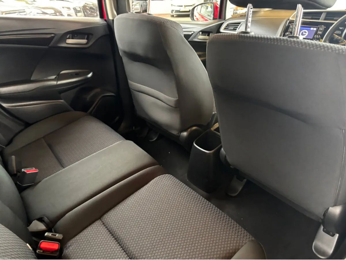 Honda Jazz 1.3 I VTEC SE 5DR - Image 3