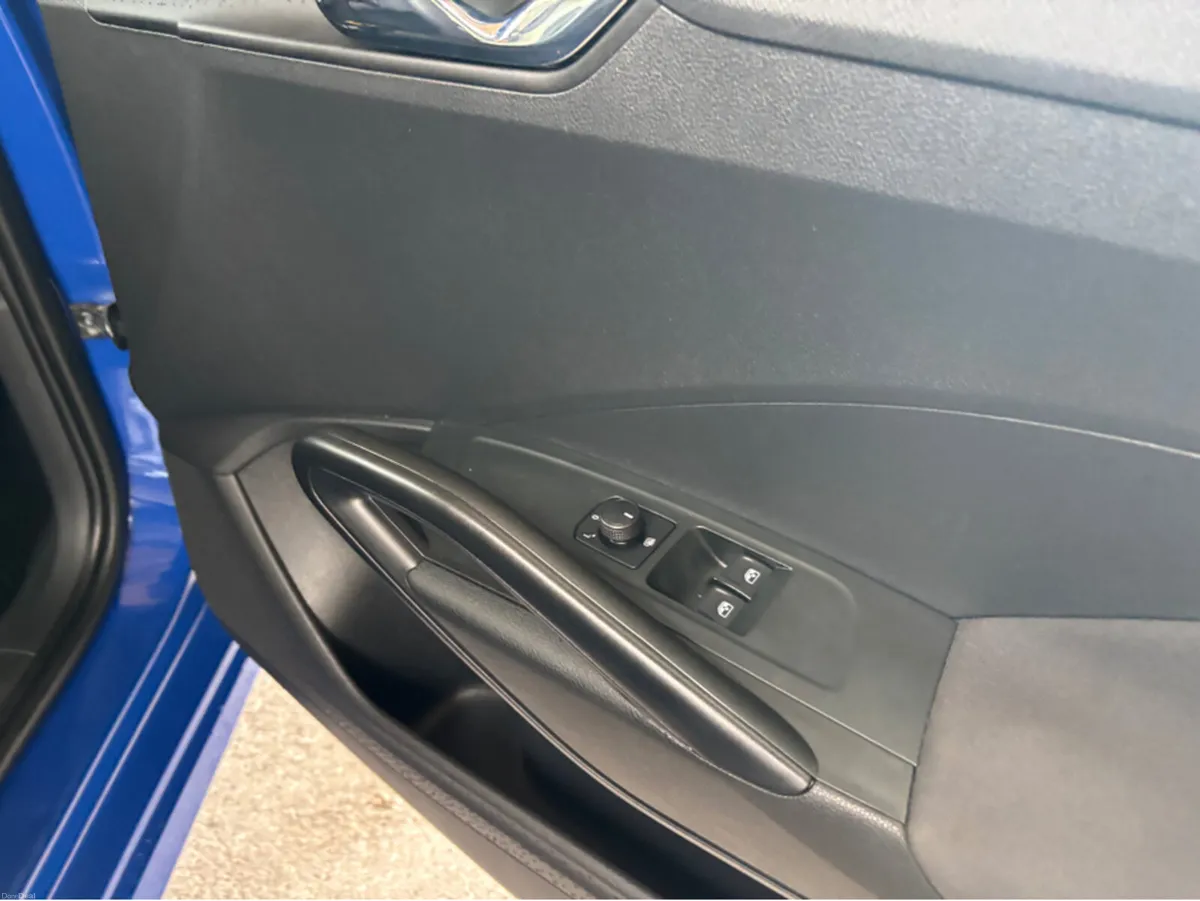 Skoda Fabia ACTIVE 1.0 MPI 65HP 5DR - Image 2