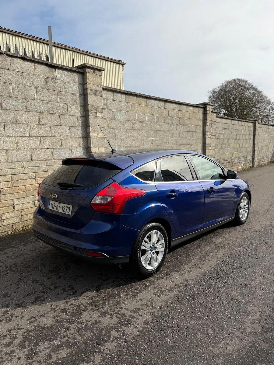 142 Ford Focus titanium, NCT 02/27 - Image 3