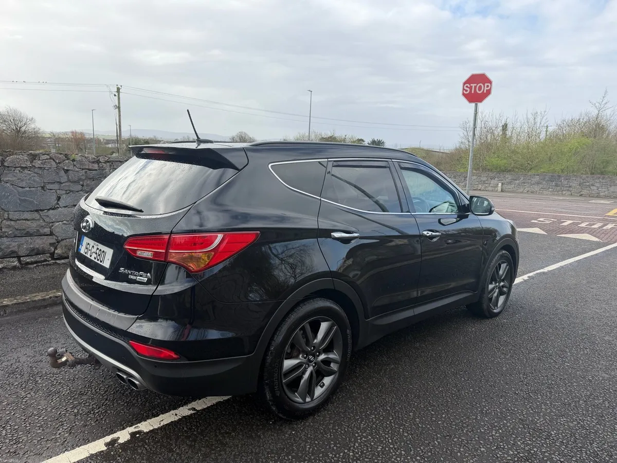 151 Hyundai Santa Fe Automatic 7 seats 4wd - Image 3