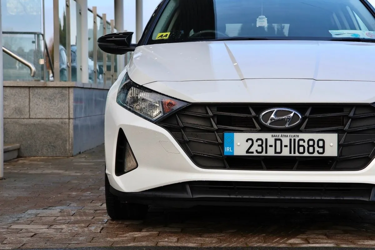 Hyundai i20 i20 Deluxe Plus - Image 3