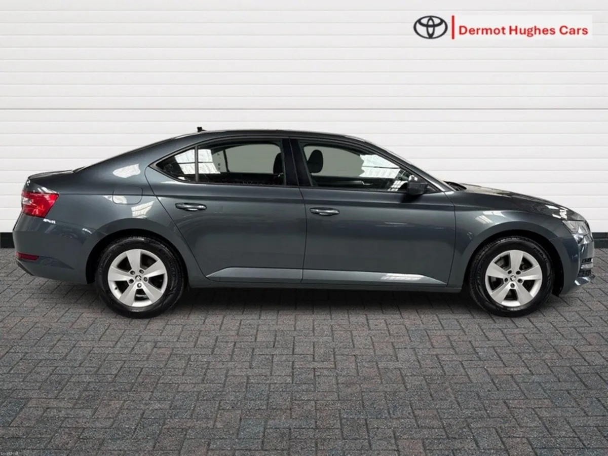 Skoda Superb ACTIVE 2.0 TDI 150HP 4DR - Image 3