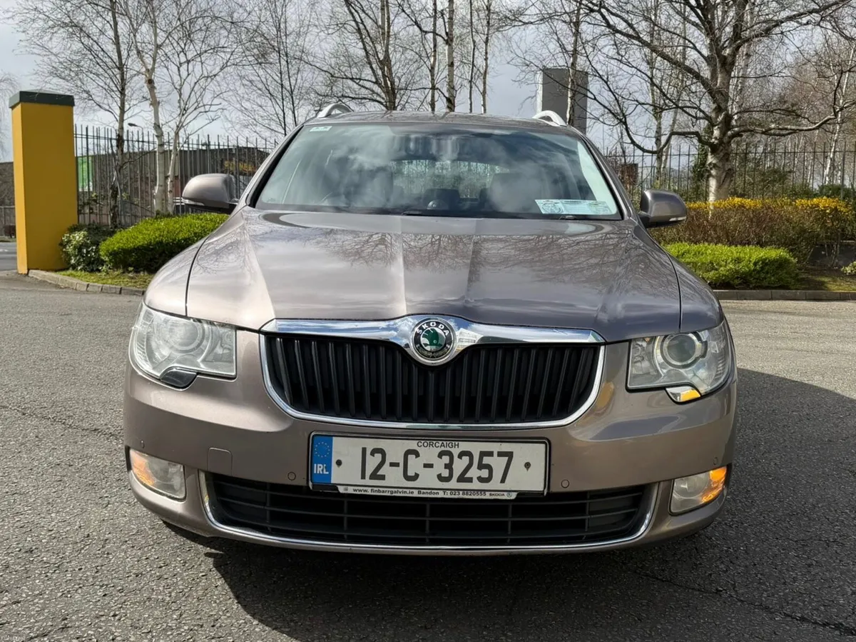 Skoda Superb 2.0 TDI Touring High Spec - Image 2