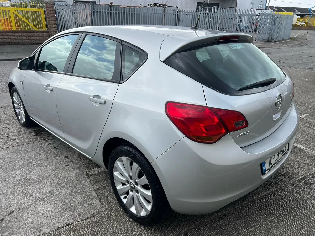Opel Astra 1.7 CDTI ONLY 98K KM 1 Owner - Image 4
