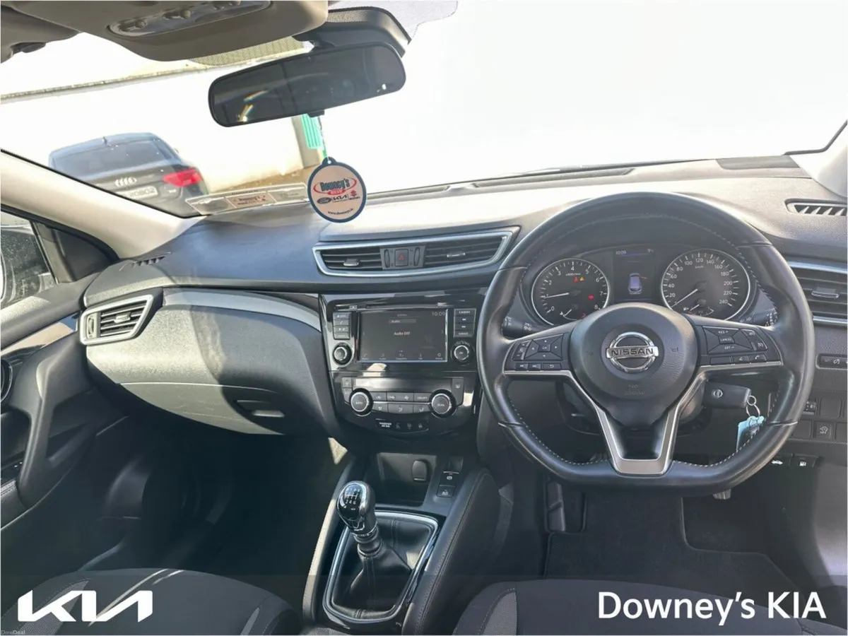Nissan Qashqai 1.3 PETROL SV - Image 5