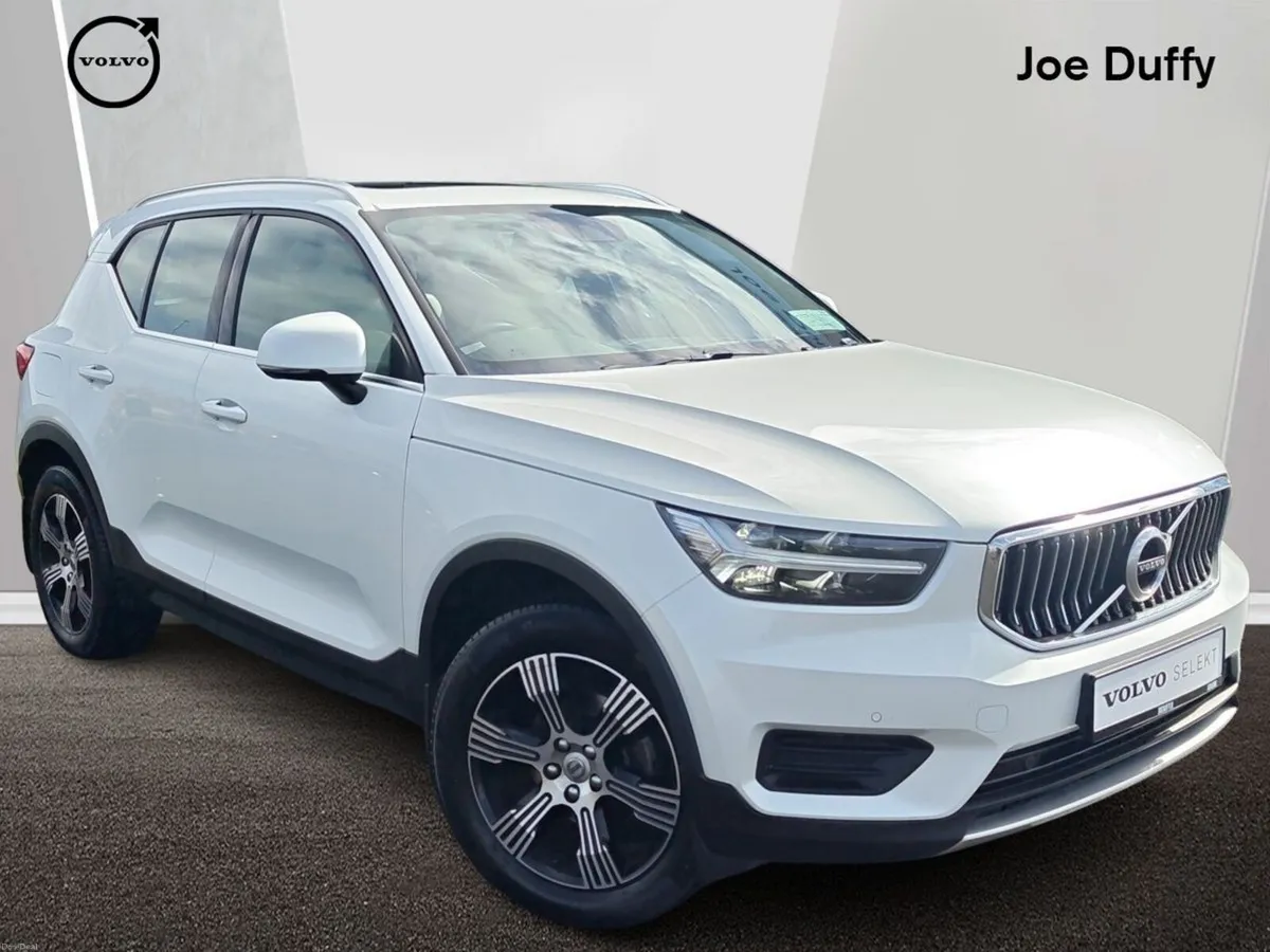 Volvo XC40 T2 PET(129hp) Inscription - Image 1